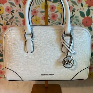 Michael Kors Thompson Medium Satchel Optic White Pebbled Leather NWT $498
